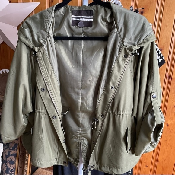 DYNAMITE Army Green Bomber Coat with Pull-string  Waist - Picture 2 of 5